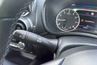 Nissan Juke N-Connecta Manual Petrol SUV - Stock Number (1673620) - 5th supplementary image