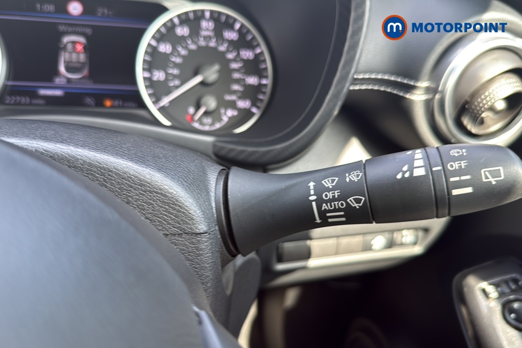 Nissan Juke N-Connecta Manual Petrol SUV - Stock Number (1673620) - 6th supplementary image