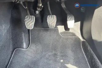 Nissan Juke N-Connecta Manual Petrol SUV - Stock Number (1673620) - 24th supplementary image