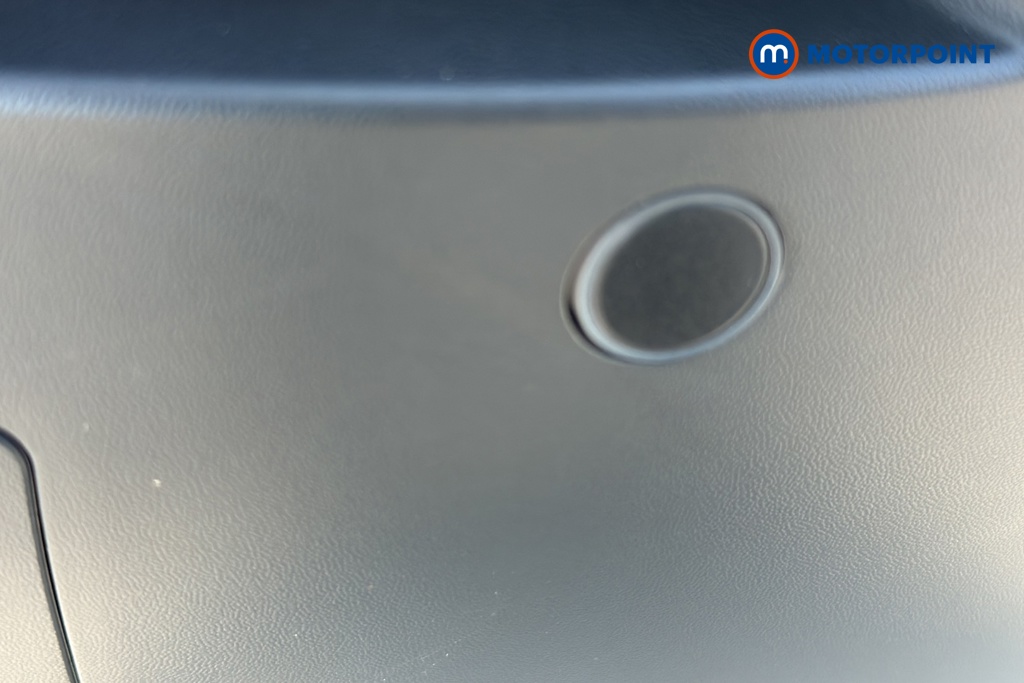 Nissan Juke N-Connecta Manual Petrol SUV - Stock Number (1673620) - 39th supplementary image