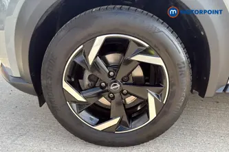 Nissan Juke N-Connecta Manual Petrol SUV - Stock Number (1673620) - 44th supplementary image