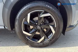 Nissan Juke N-Connecta Manual Petrol SUV - Stock Number (1673620) - 47th supplementary image
