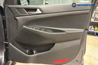 Hyundai Tucson Se Nav Manual Petrol SUV - Stock Number (1673783) - 18th supplementary image