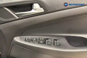 Hyundai Tucson Se Nav Manual Petrol SUV - Stock Number (1673783) - 19th supplementary image