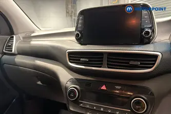 Hyundai Tucson Se Nav Manual Petrol SUV - Stock Number (1673783) - 1st supplementary image