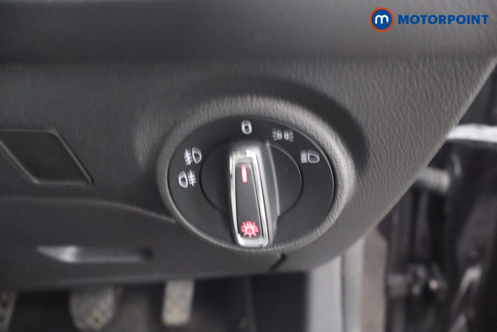 Seat Leon Se Dynamic Manual Petrol Hatchback - Stock Number (1673869) - 11th supplementary image