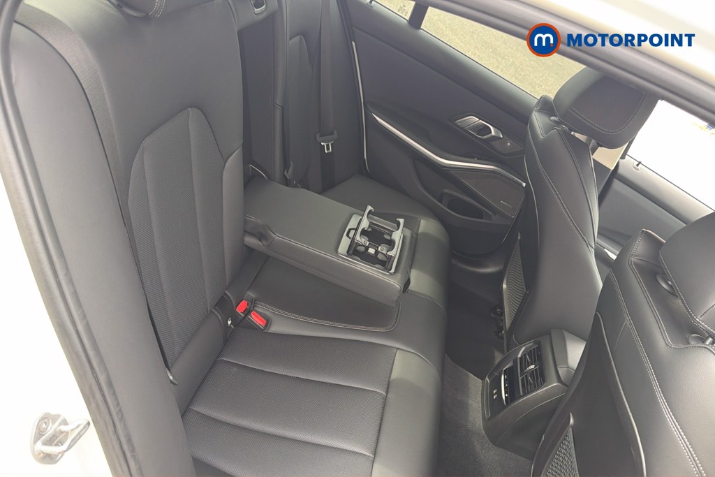 BMW 3 Series Sport Automatic Petrol Plug-In Hybrid Saloon - Stock Number (1673889) - 28th supplementary image