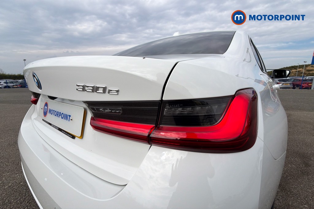 BMW 3 Series Sport Automatic Petrol Plug-In Hybrid Saloon - Stock Number (1673889) - 38th supplementary image