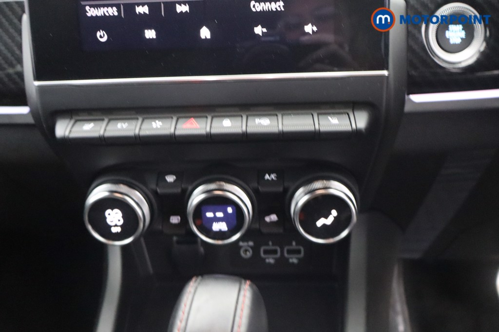 Renault Arkana R.S. Line Automatic Petrol-Electric Hybrid SUV - Stock Number (1592043) - 3rd supplementary image