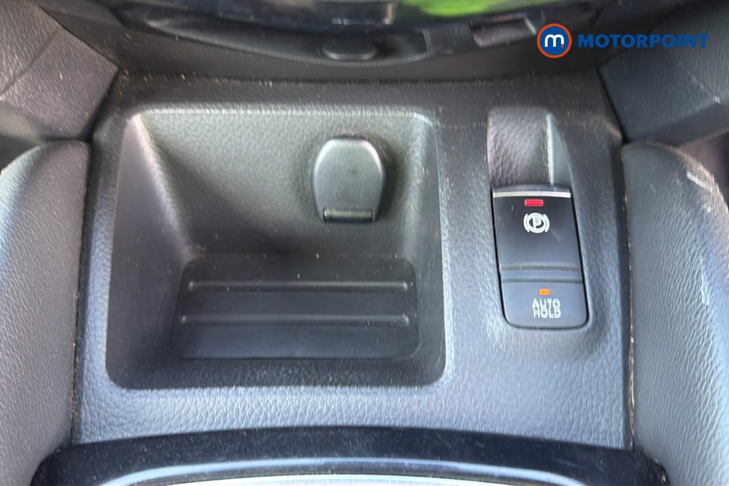 Nissan Qashqai Acenta Premium Manual Diesel SUV - Stock Number (1642952) - 13th supplementary image