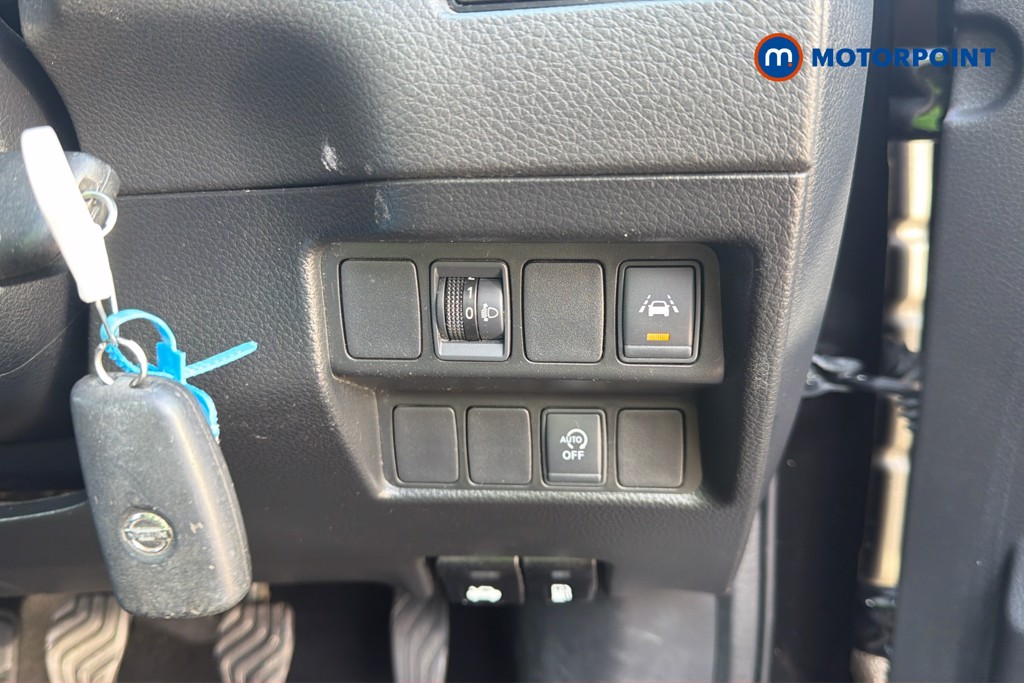 Nissan Qashqai Acenta Premium Manual Diesel SUV - Stock Number (1642952) - 16th supplementary image