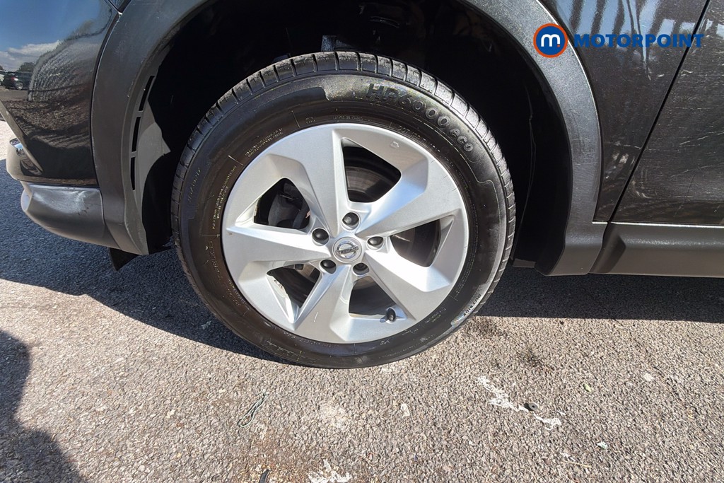 Nissan Qashqai Acenta Premium Manual Diesel SUV - Stock Number (1642952) - 38th supplementary image