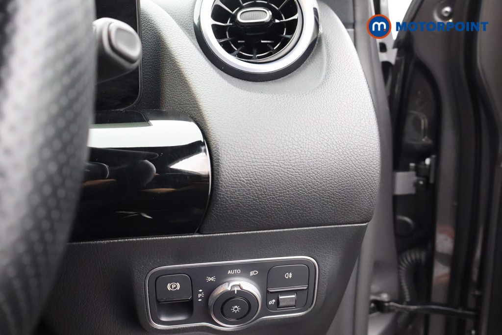 Mercedes-Benz GLA Amg Line Automatic Petrol SUV - Stock Number (1653083) - 7th supplementary image
