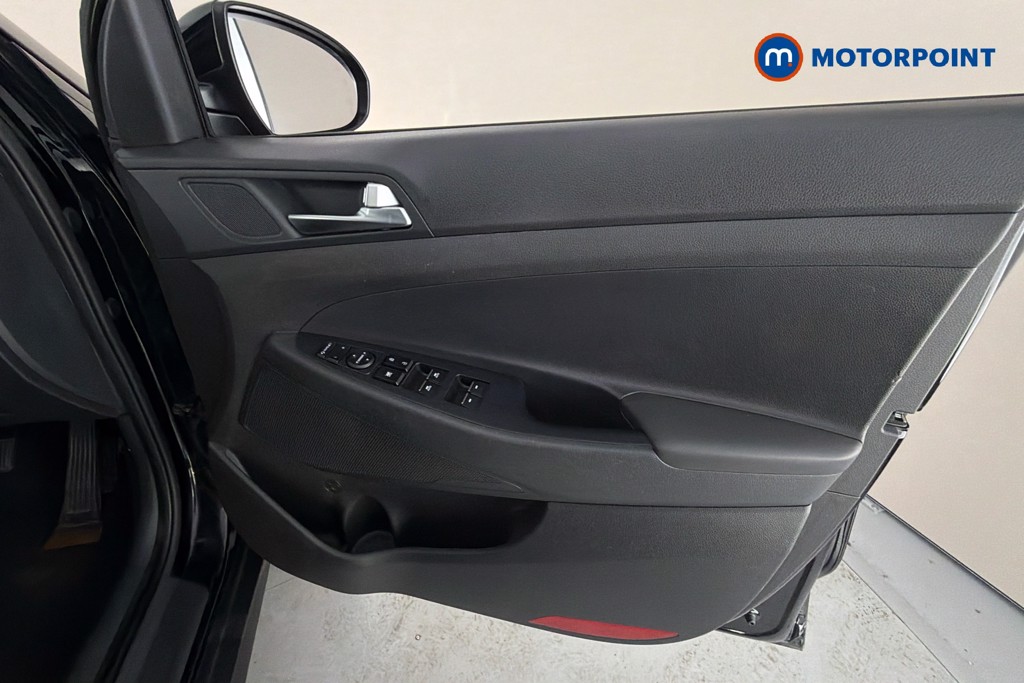 Hyundai Tucson Se Nav Manual Petrol SUV - Stock Number (1655160) - 19th supplementary image