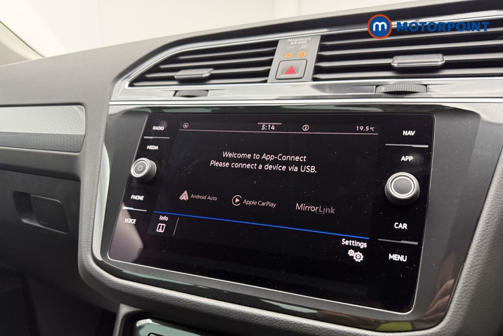 Volkswagen Tiguan Life Automatic Petrol SUV - Stock Number (1657815) - 12th supplementary image