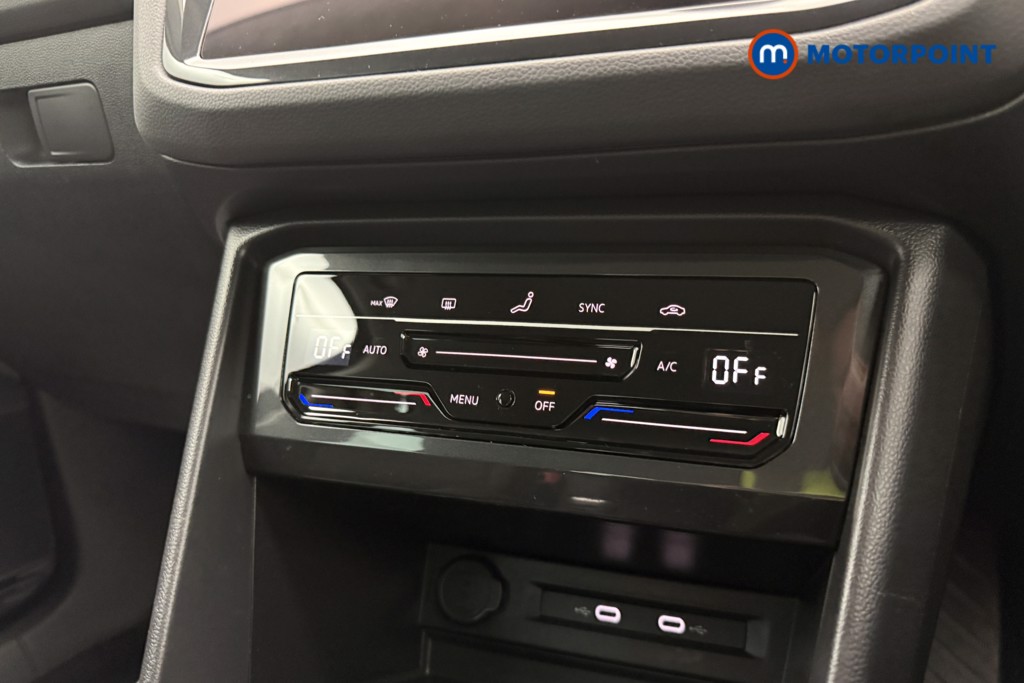 Volkswagen Tiguan Life Automatic Petrol SUV - Stock Number (1657815) - 15th supplementary image