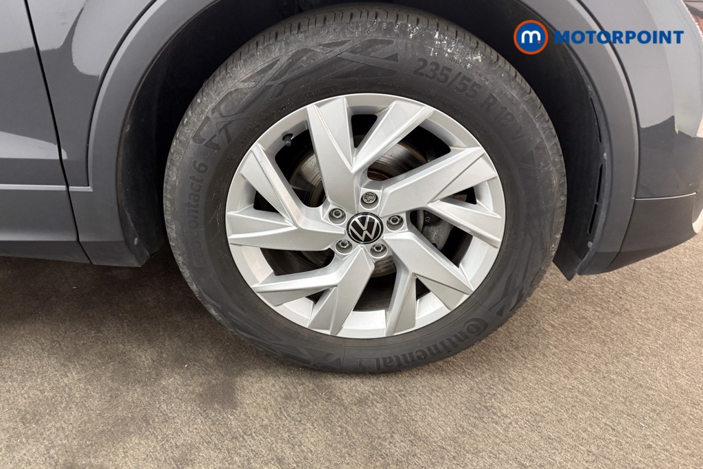 Volkswagen Tiguan Life Automatic Petrol SUV - Stock Number (1657815) - 23rd supplementary image