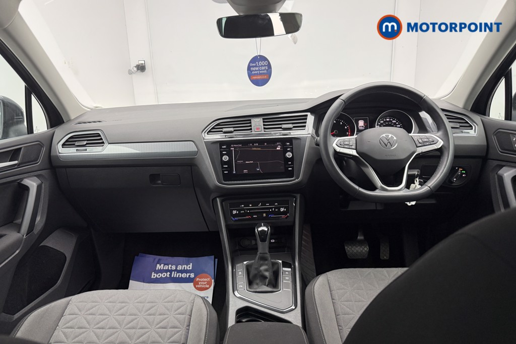 Volkswagen Tiguan Life Automatic Petrol SUV - Stock Number (1657815) - 1st supplementary image
