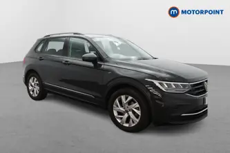 Volkswagen Tiguan Life Automatic Petrol SUV - Stock Number (1657815) - Drivers side front corner