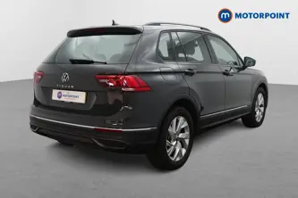 Volkswagen Tiguan Life Automatic Petrol SUV - Stock Number (1657815) - Drivers side rear corner