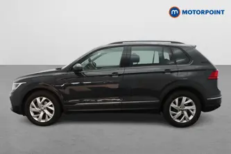 Volkswagen Tiguan Life Automatic Petrol SUV - Stock Number (1657815) - Passenger side