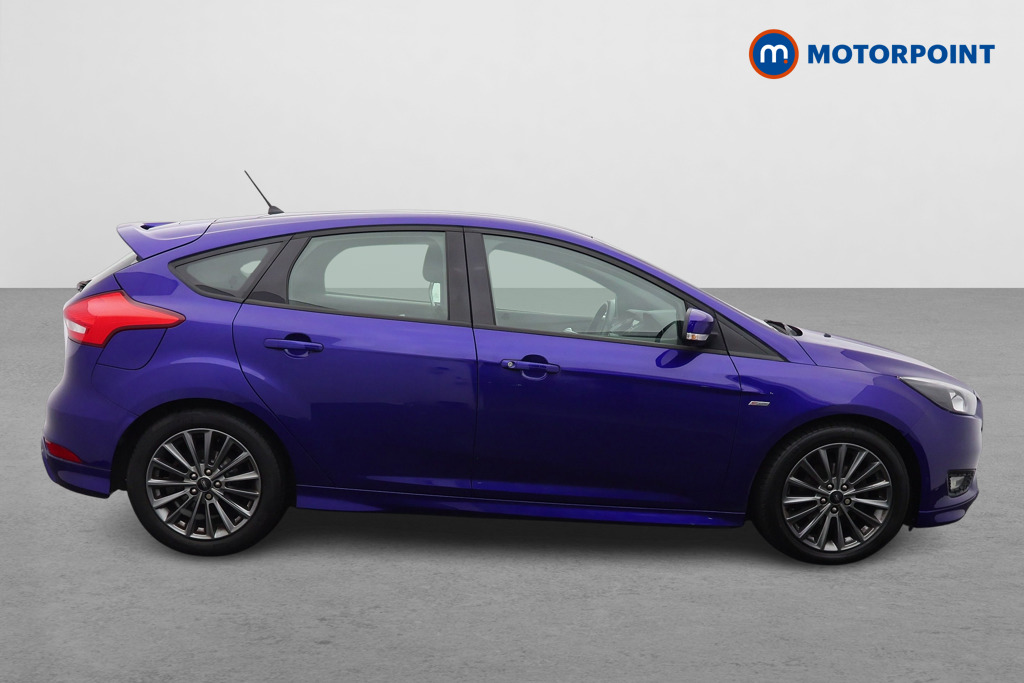 Ford Focus St-Line Manual Petrol Hatchback - Stock Number (1661158) - Drivers side