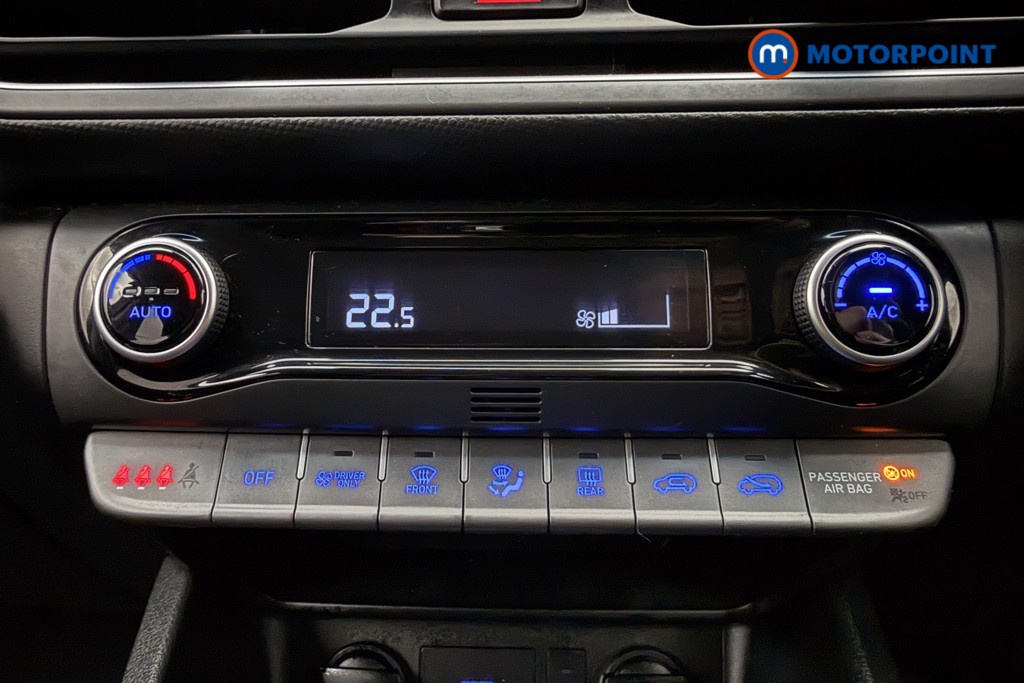 Hyundai Kona Premium Automatic Petrol-Electric Hybrid SUV - Stock Number (1663260) - 16th supplementary image