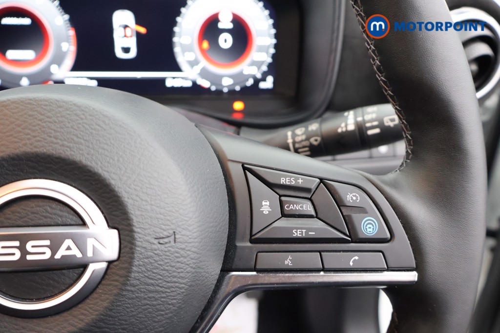 Nissan Juke Tekna-Plus Manual Petrol SUV - Stock Number (1664894) - 3rd supplementary image