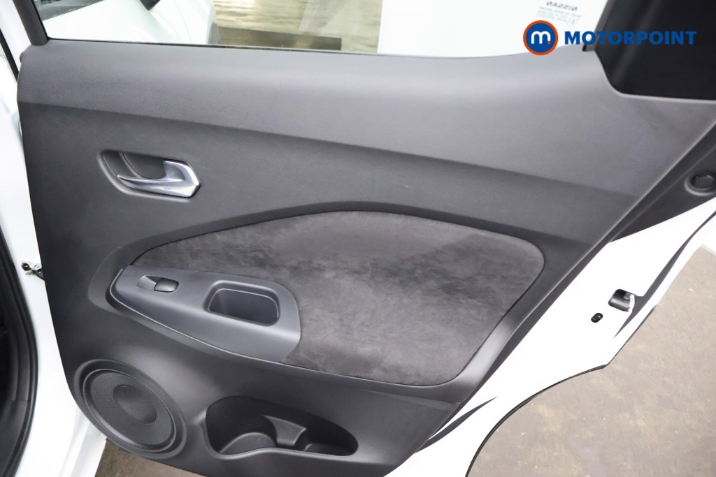 Nissan Juke Tekna-Plus Manual Petrol SUV - Stock Number (1664894) - 23rd supplementary image