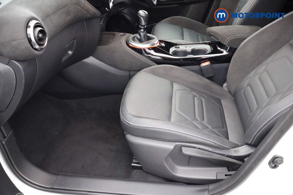 Nissan Juke Tekna-Plus Manual Petrol SUV - Stock Number (1664894) - 26th supplementary image