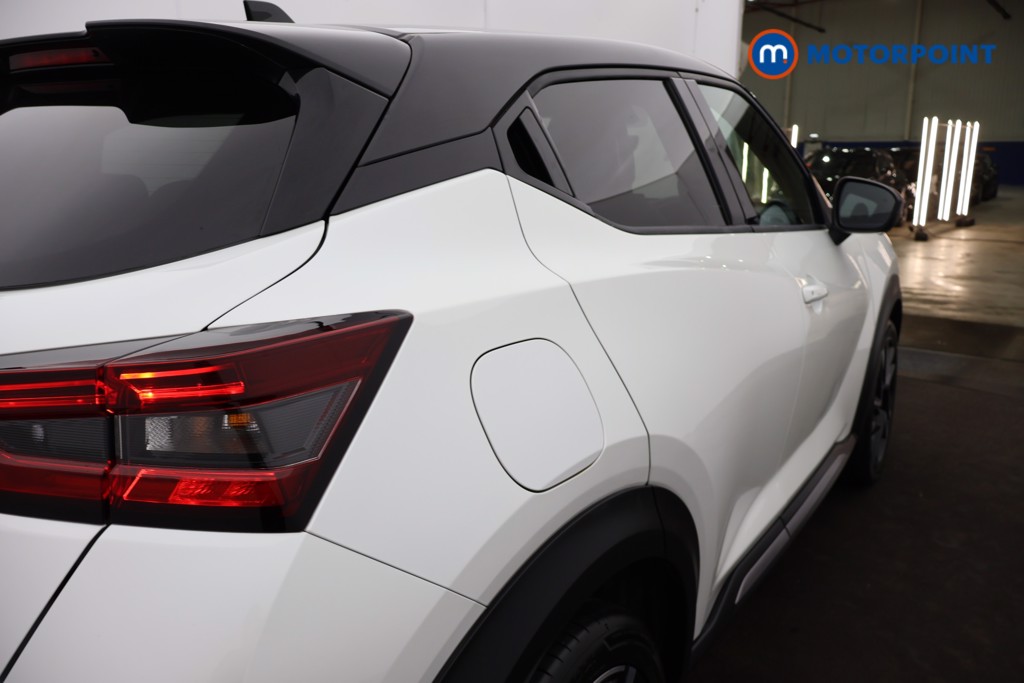 Nissan Juke Tekna-Plus Manual Petrol SUV - Stock Number (1664894) - 33rd supplementary image