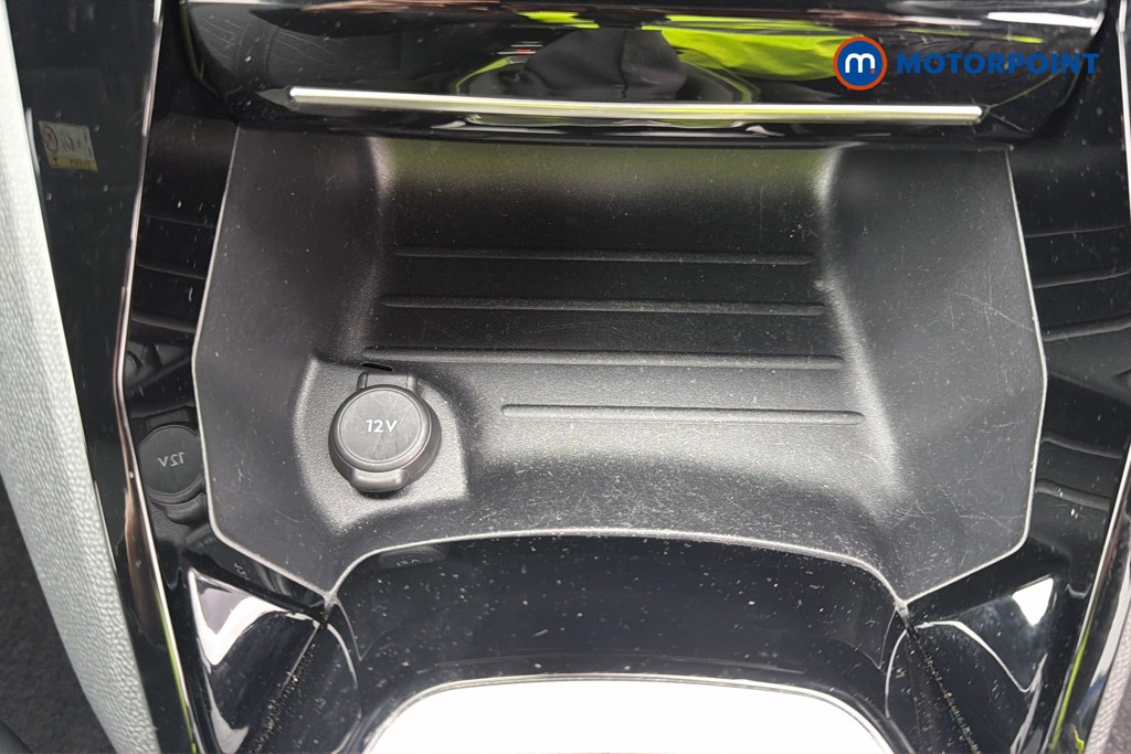 Peugeot 2008 Allure Manual Petrol SUV - Stock Number (1665927) - 14th supplementary image