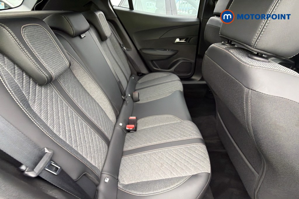 Peugeot 2008 Allure Manual Petrol SUV - Stock Number (1665927) - 32nd supplementary image