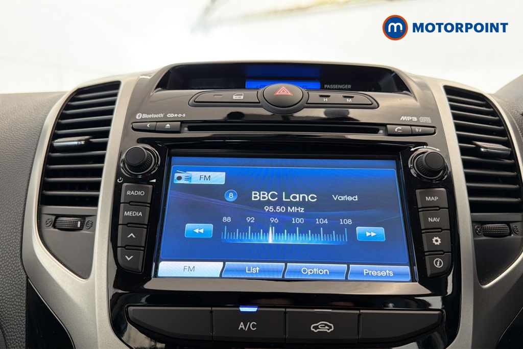 Hyundai Ix20 Se Nav Automatic Petrol People Carrier - Stock Number (1665975) - 8th supplementary image