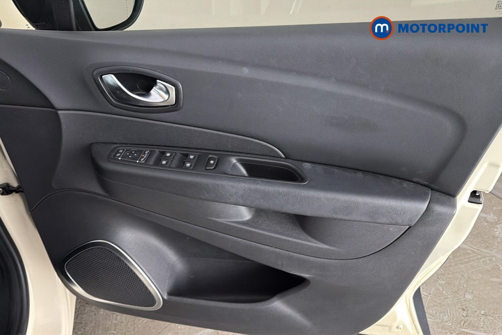 Renault Captur Dynamique S Nav Manual Diesel SUV - Stock Number (1666172) - 19th supplementary image