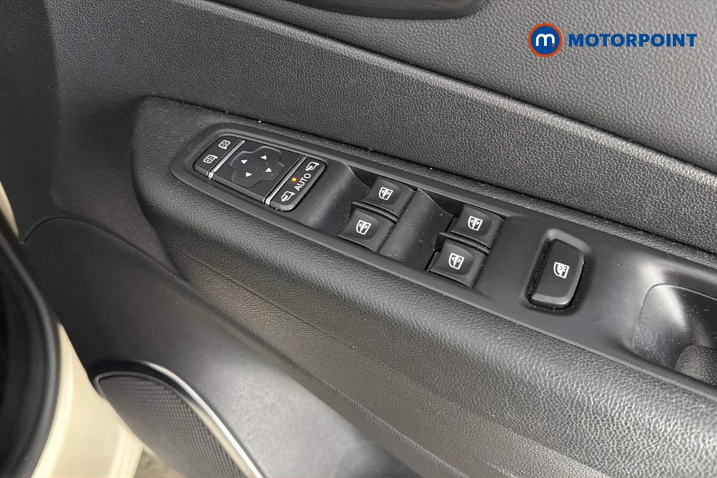 Renault Captur Dynamique S Nav Manual Diesel SUV - Stock Number (1666172) - 20th supplementary image