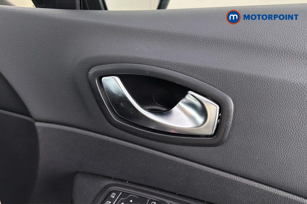 Renault Captur Dynamique S Nav Manual Diesel SUV - Stock Number (1666172) - 42nd supplementary image