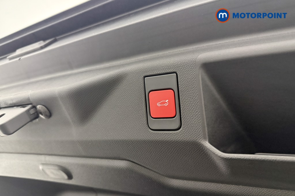 Peugeot 5008 GT Automatic Petrol SUV - Stock Number (1666307) - 8th supplementary image