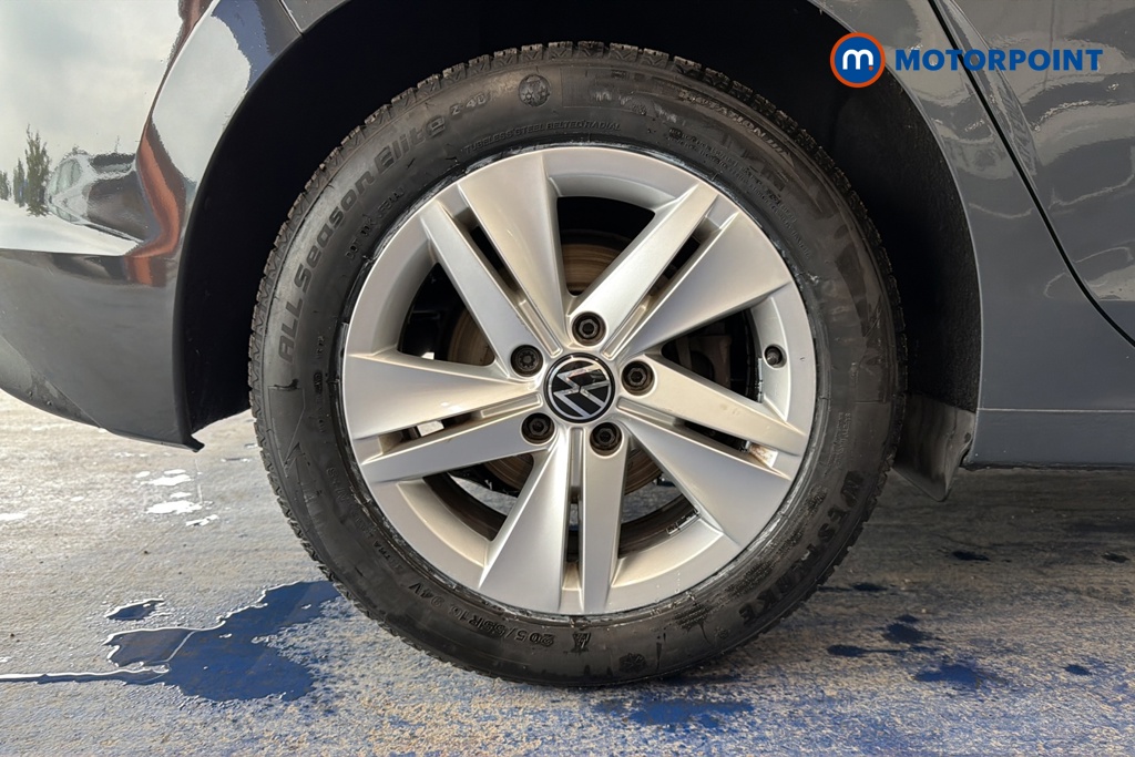 Volkswagen Golf Life Manual Petrol Hatchback - Stock Number (1666891) - 46th supplementary image