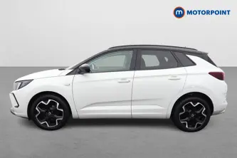 Vauxhall Grandland Ultimate Manual Petrol SUV - Stock Number (1666973) - Passenger side