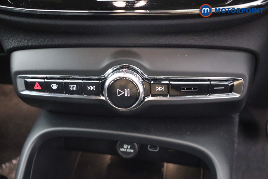 Volvo Xc40 Plus Black Edition Automatic Petrol SUV - Stock Number (1667060) - 3rd supplementary image