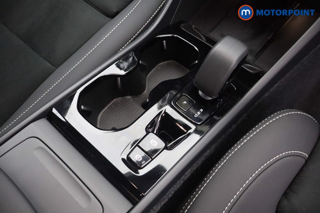 Volvo Xc40 Plus Black Edition Automatic Petrol SUV - Stock Number (1667060) - 4th supplementary image