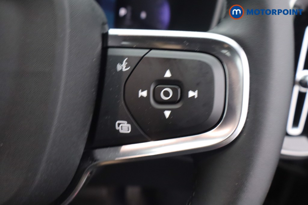 Volvo Xc40 Plus Black Edition Automatic Petrol SUV - Stock Number (1667060) - 7th supplementary image