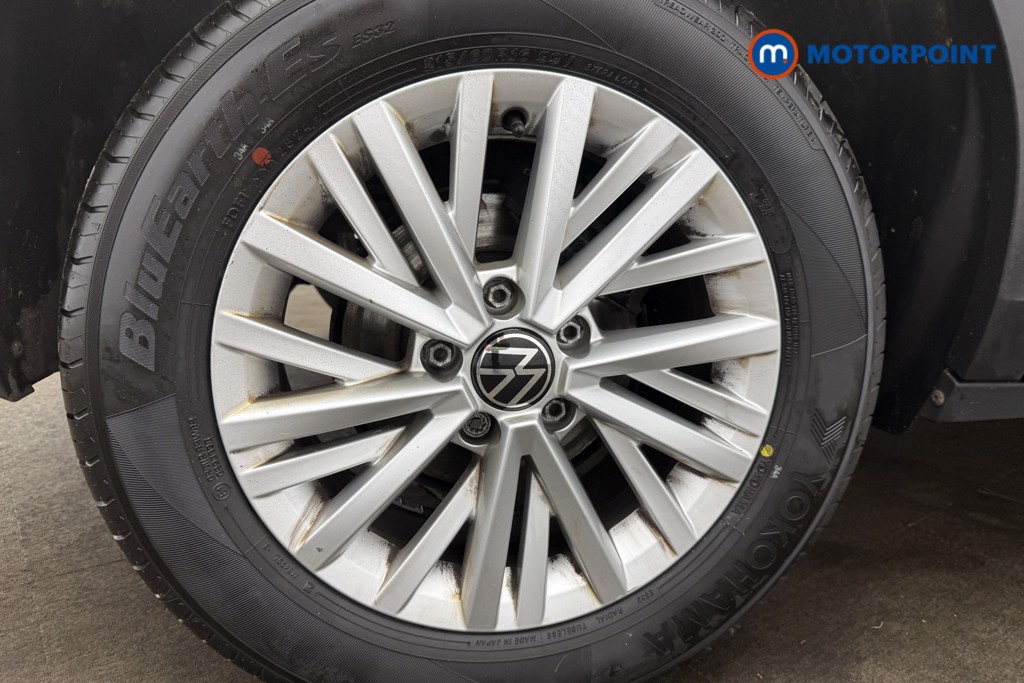Volkswagen T-Roc Life Manual Petrol SUV - Stock Number (1667385) - 9th supplementary image