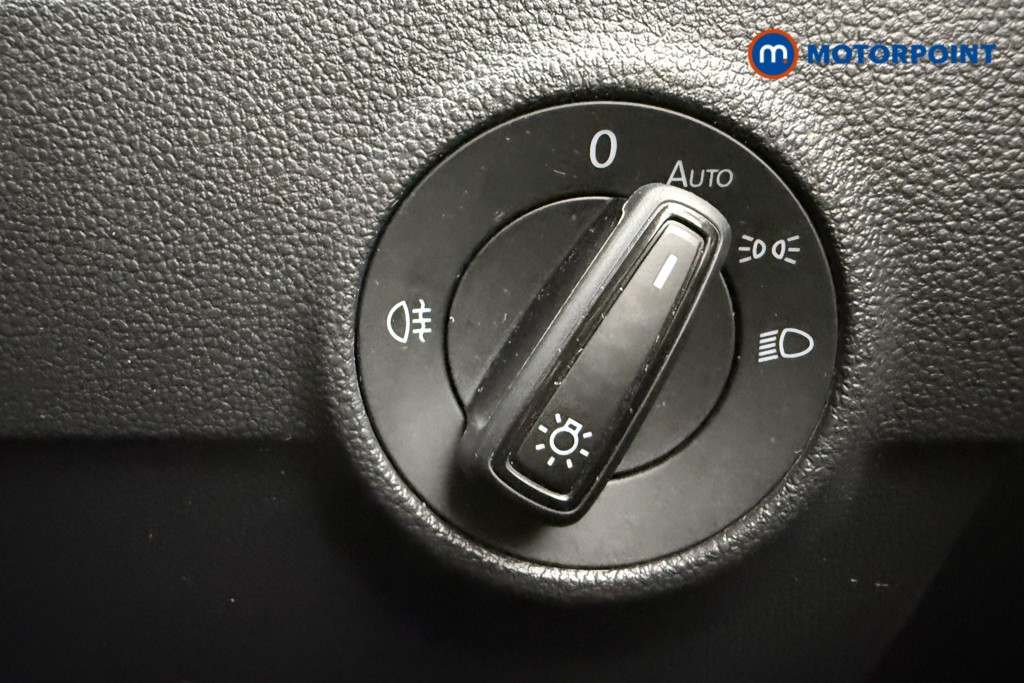 Volkswagen T-Roc Life Manual Petrol SUV - Stock Number (1667385) - 16th supplementary image