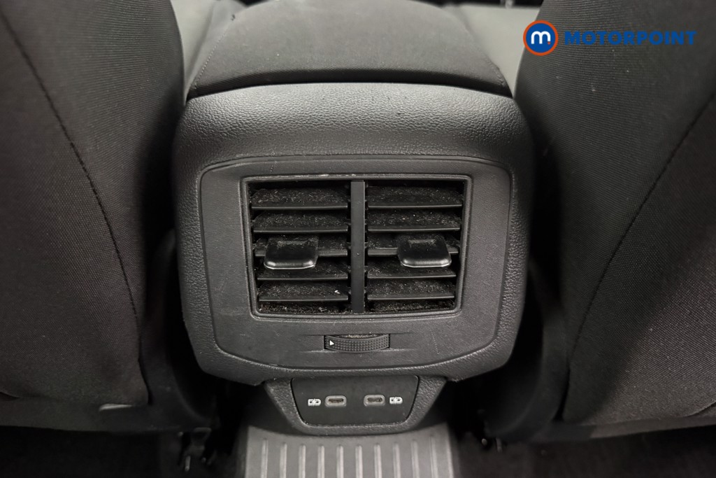 Volkswagen T-Roc Life Manual Petrol SUV - Stock Number (1667385) - 20th supplementary image