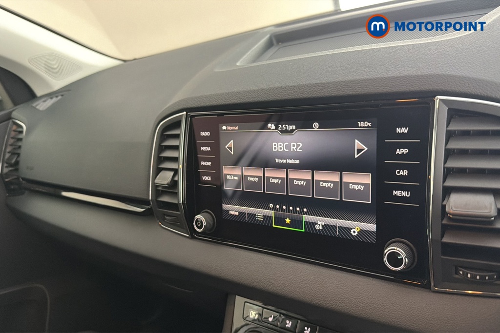 Skoda Karoq Se L Automatic Petrol SUV - Stock Number (1667549) - 8th supplementary image