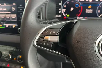 Skoda Karoq Se L Automatic Petrol SUV - Stock Number (1667550) - 4th supplementary image