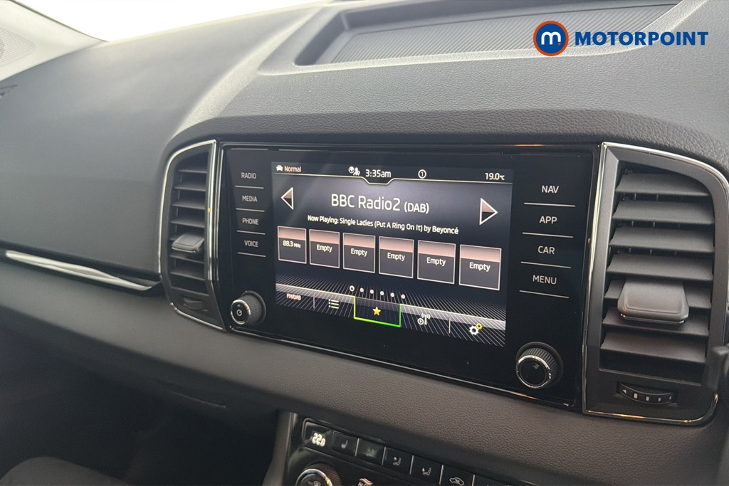 Skoda Karoq Se L Automatic Petrol SUV - Stock Number (1667550) - 8th supplementary image