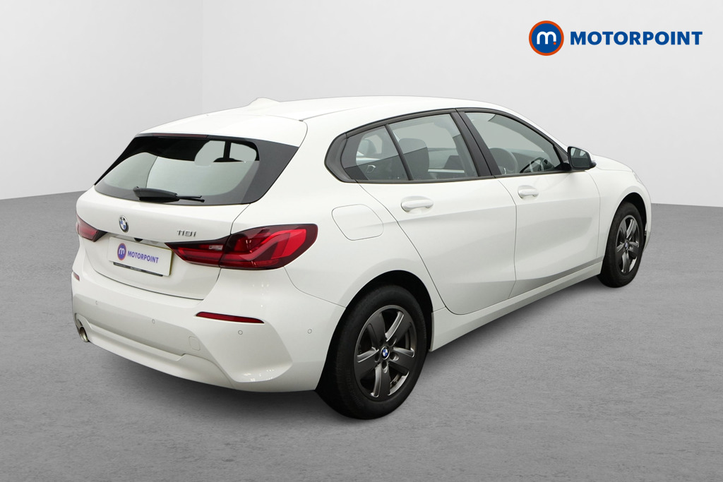 BMW 1 Series SE Automatic Petrol Hatchback - Stock Number (1667597) - Drivers side rear corner